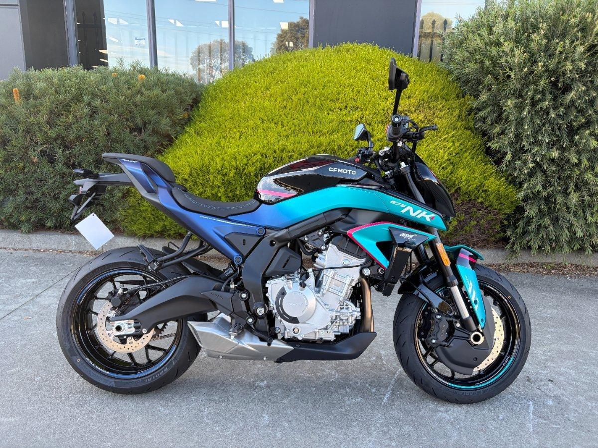 2026 CF MOTO 675 NK ROAD