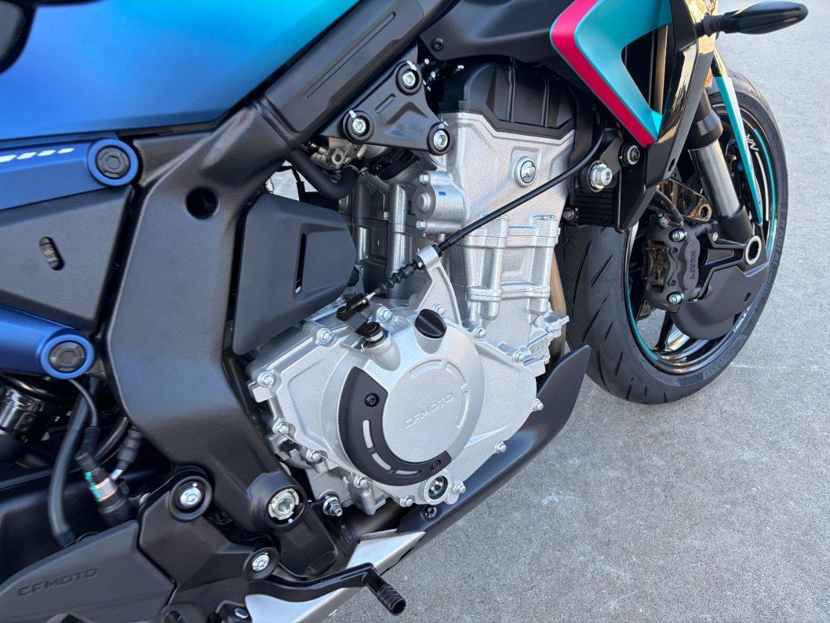 2026 CF MOTO 675 NK ROAD
