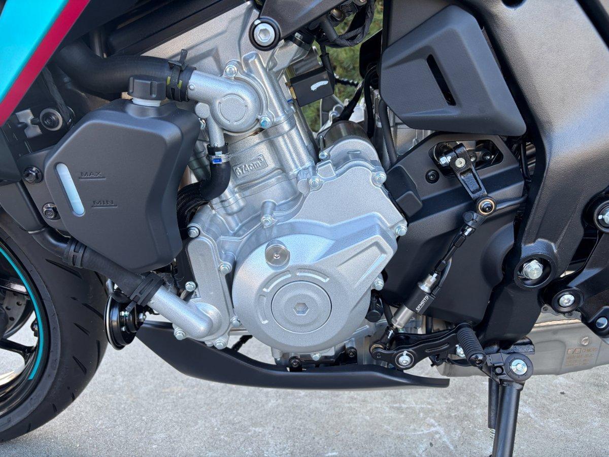2026 CF MOTO 675 NK ROAD
