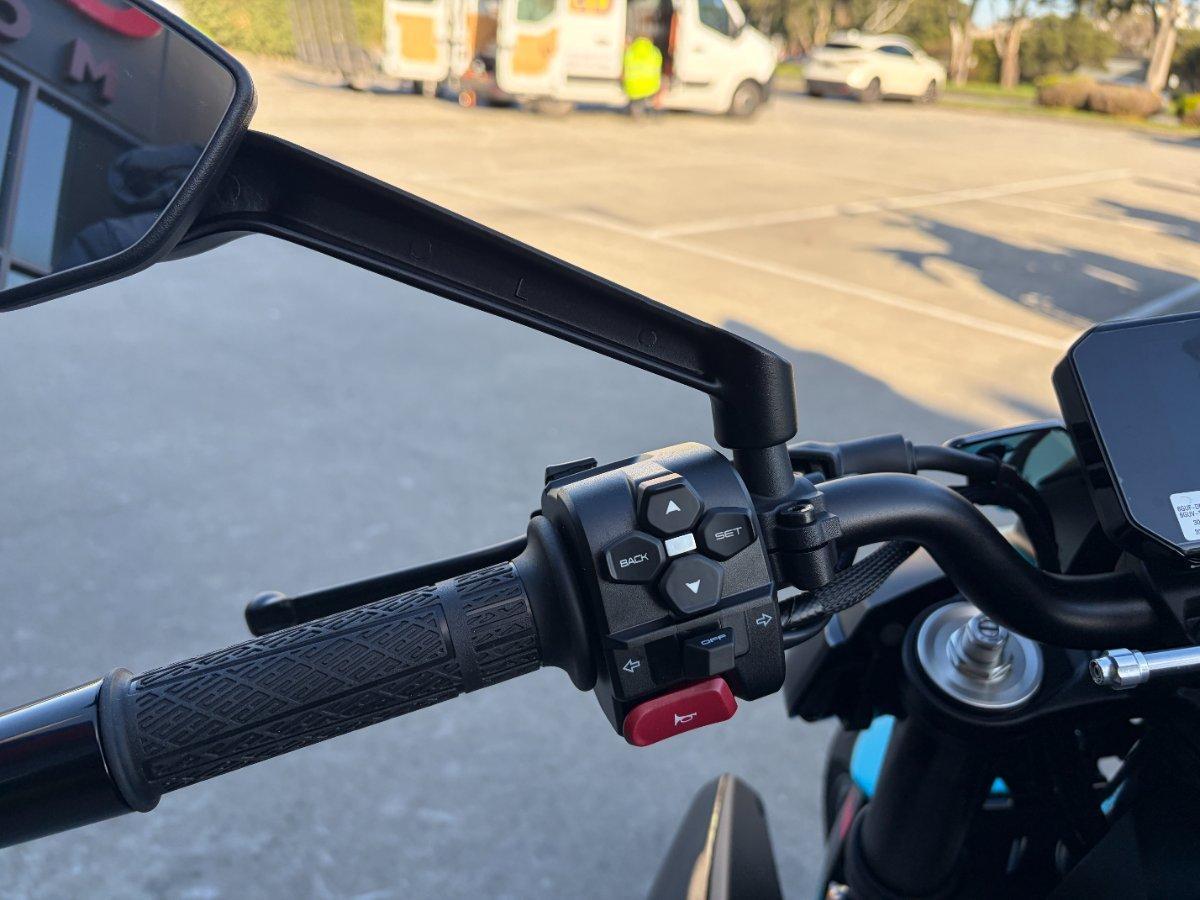 2026 CF MOTO 675 NK ROAD