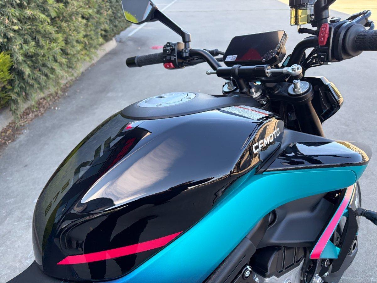 2026 CF MOTO 675 NK ROAD