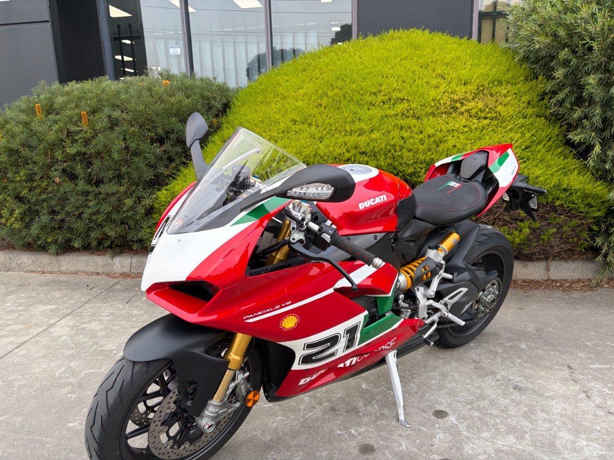 2024 DUCATI PANIGALE V2 BAYLISS 20TH ANNIV SPORTS