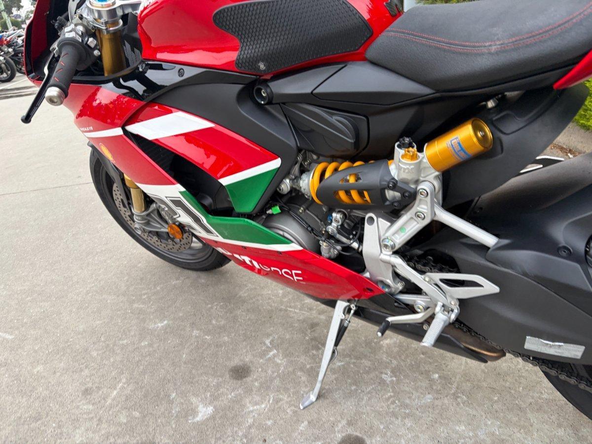 2024 DUCATI PANIGALE V2 BAYLISS 20TH ANNIV SPORTS