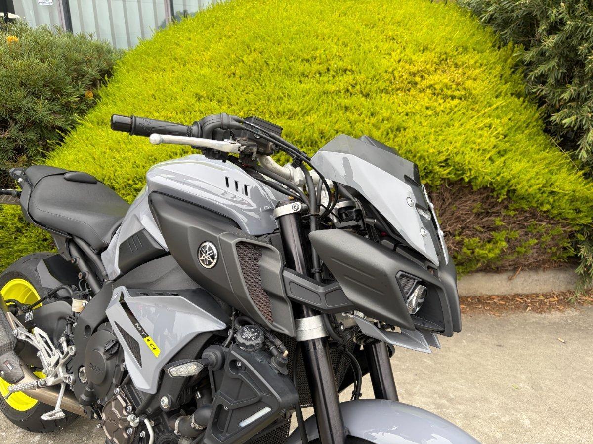 2016 YAMAHA MT-10 SPORTS