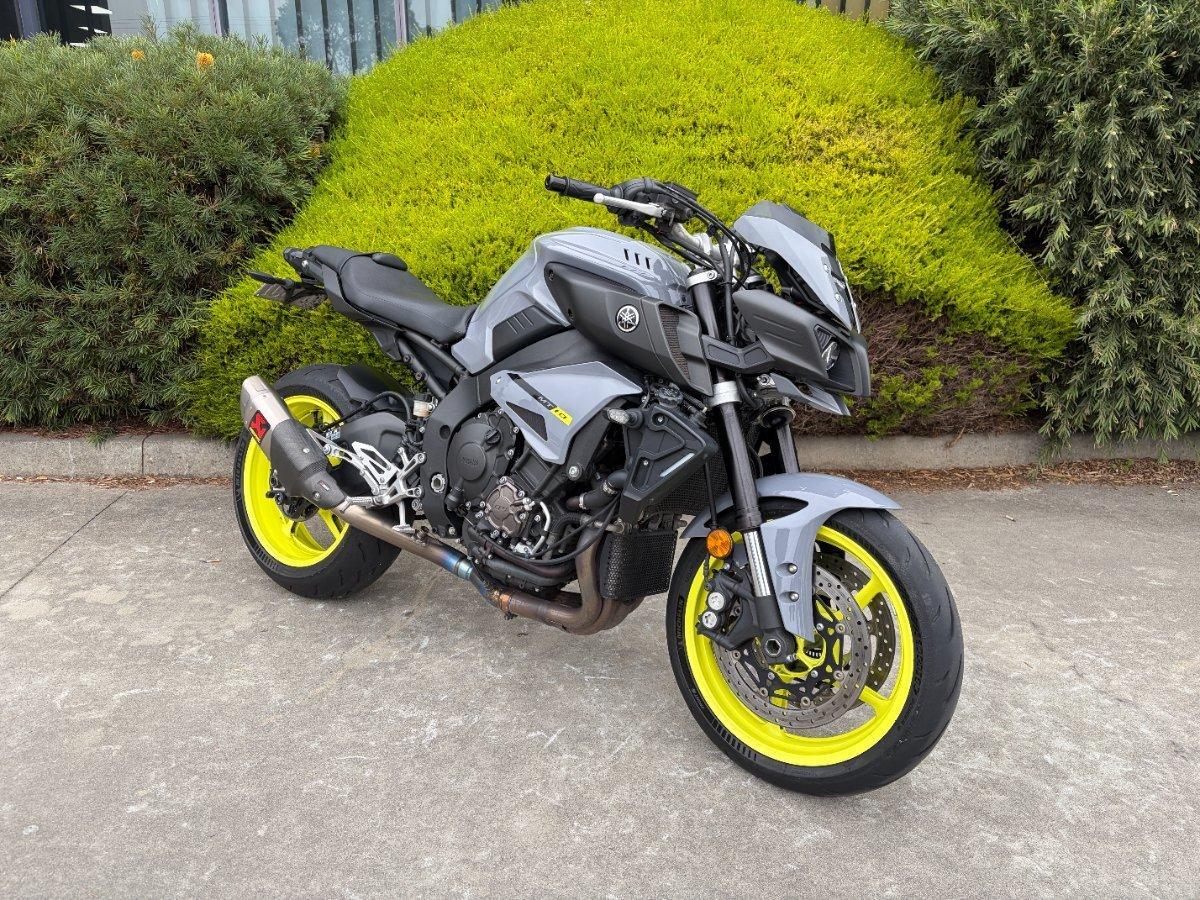 2016 YAMAHA MT-10 SPORTS