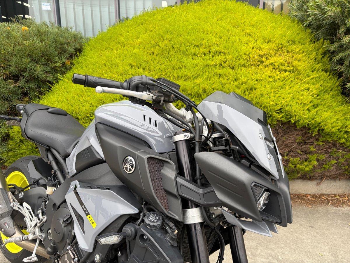 2016 YAMAHA MT-10 SPORTS