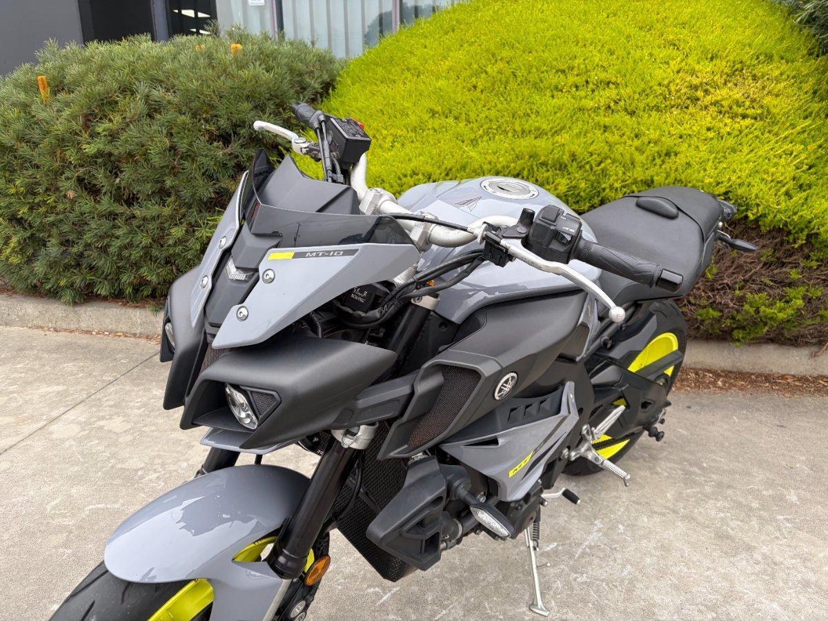 2016 YAMAHA MT-10 SPORTS