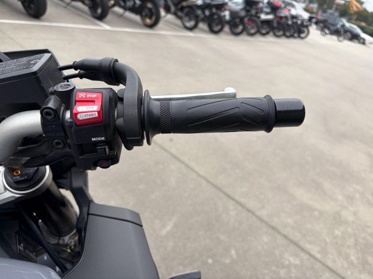 2016 YAMAHA MT-10 SPORTS