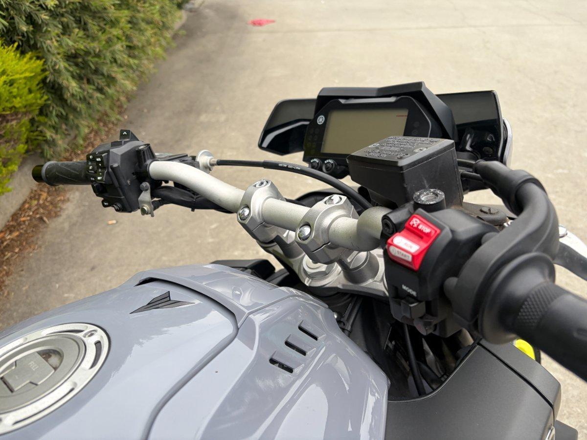 2016 YAMAHA MT-10 SPORTS
