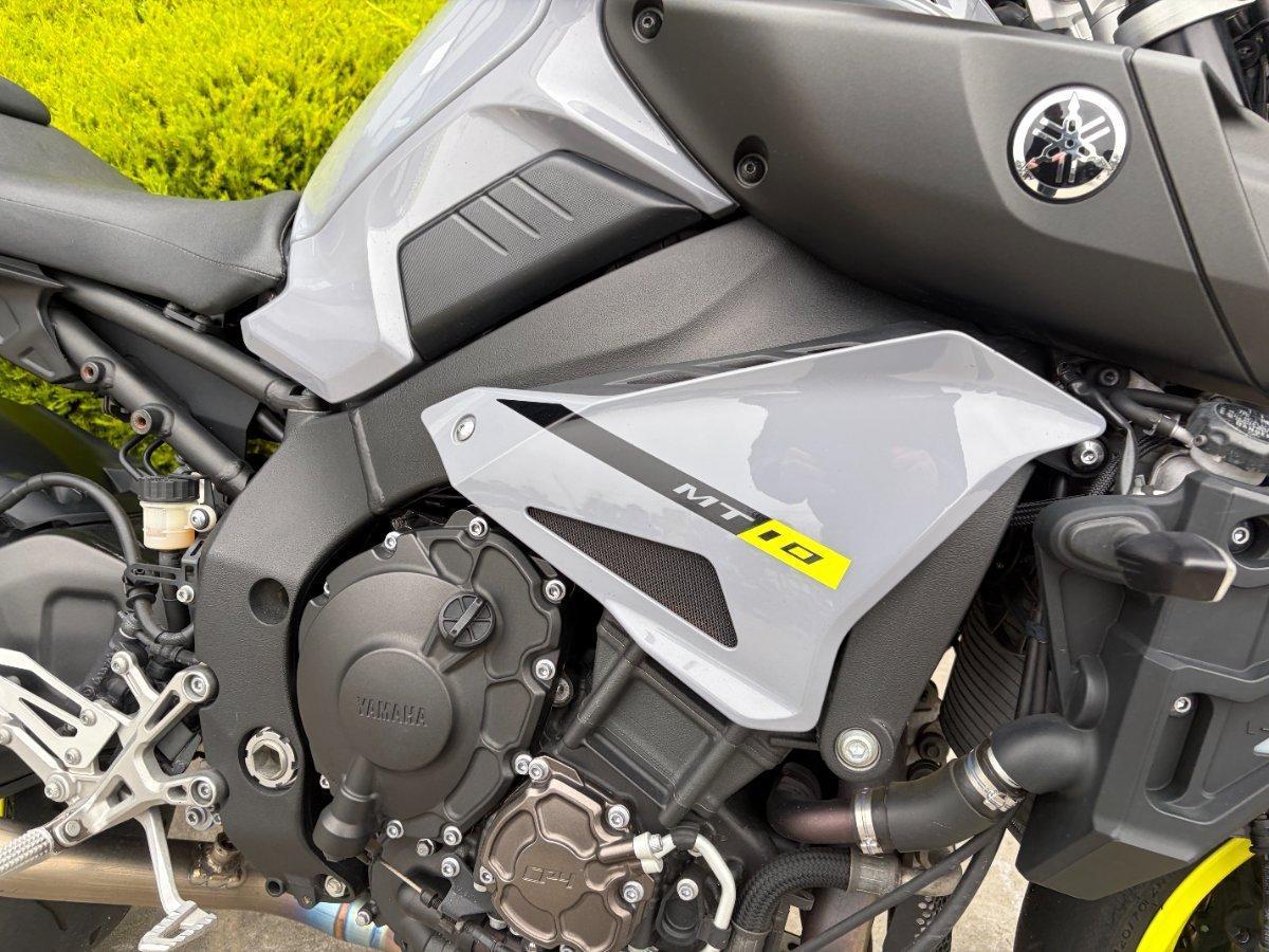 2016 YAMAHA MT-10 SPORTS