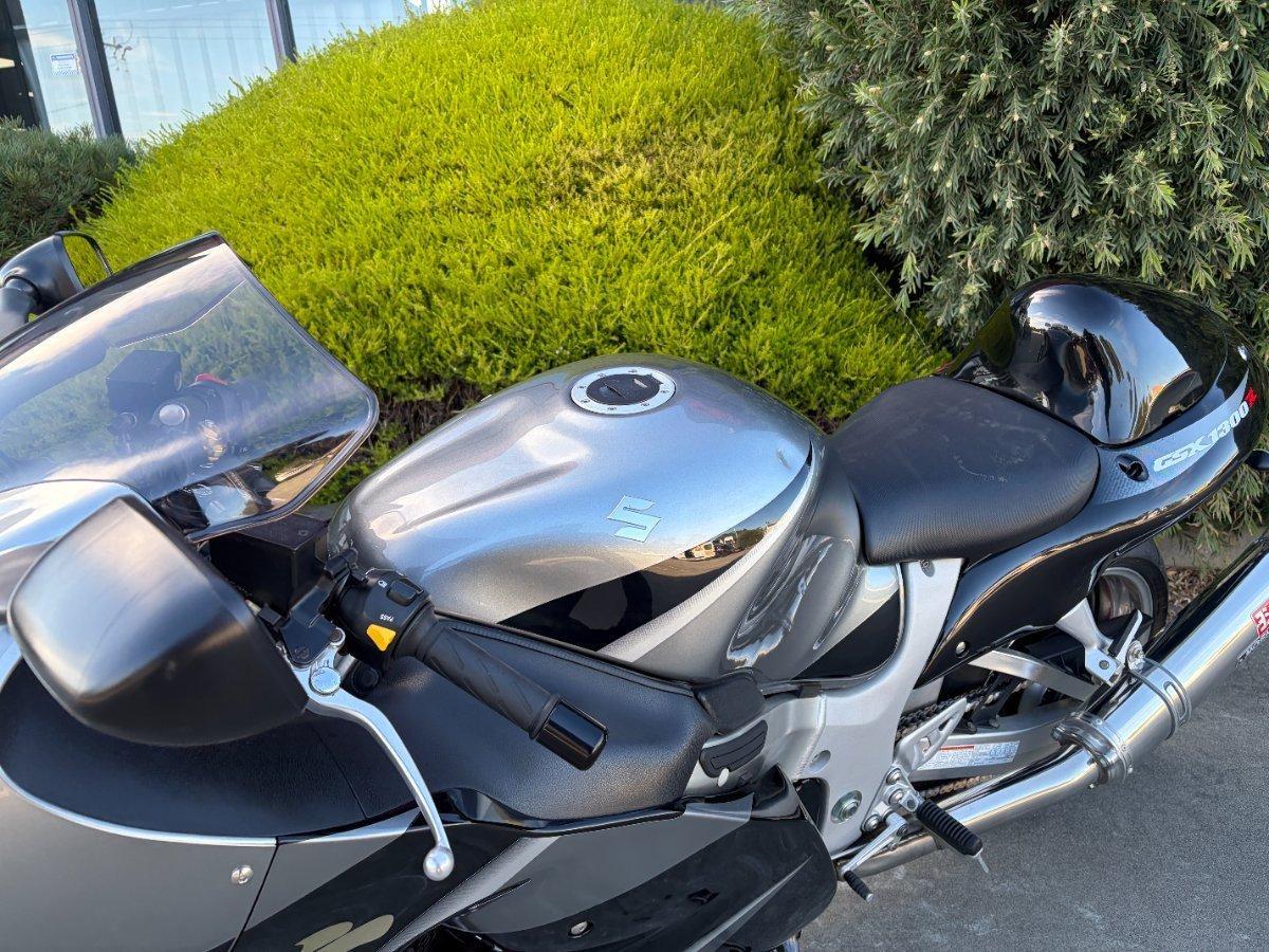 2005 SUZUKI GSX1300R (HAYABUSA) ROAD