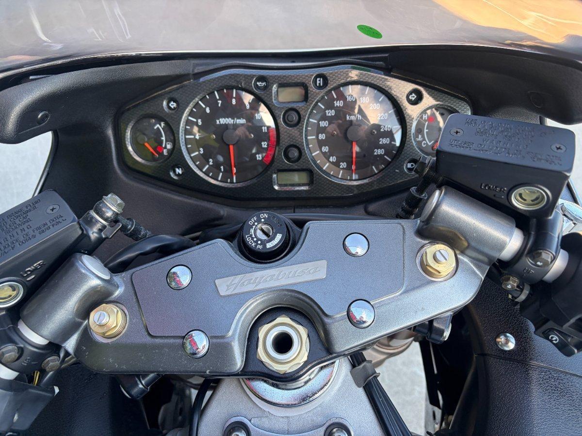 2005 SUZUKI GSX1300R (HAYABUSA) ROAD