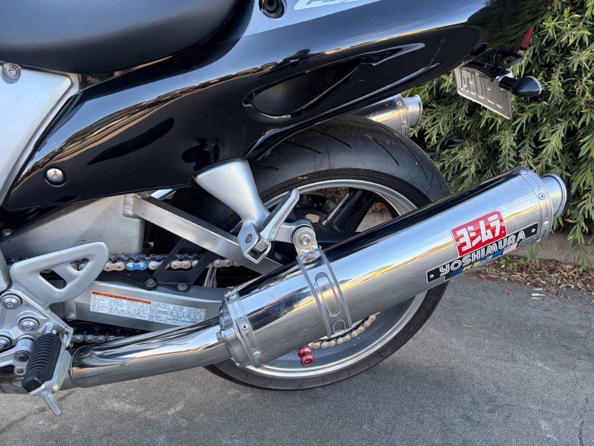 2005 SUZUKI GSX1300R (HAYABUSA) ROAD