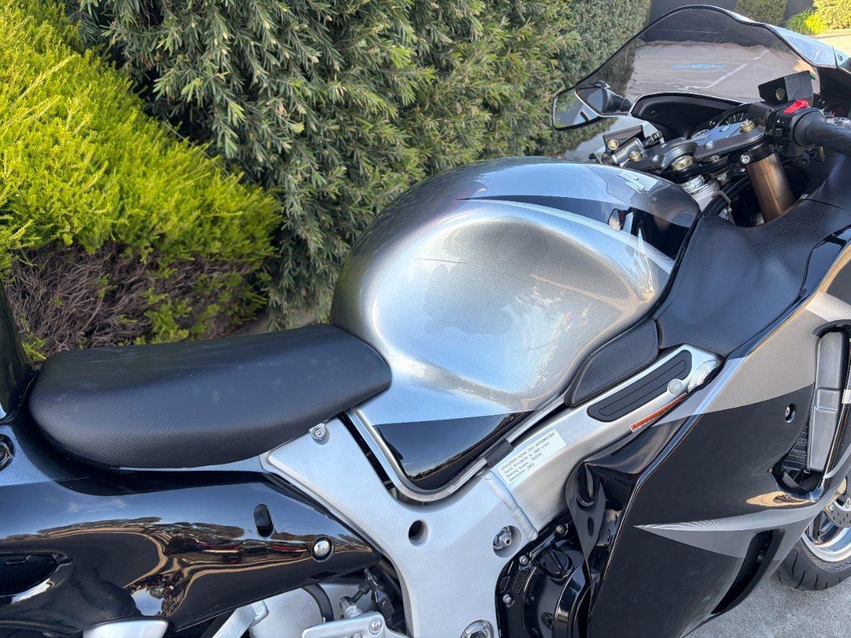 2005 SUZUKI GSX1300R (HAYABUSA) ROAD