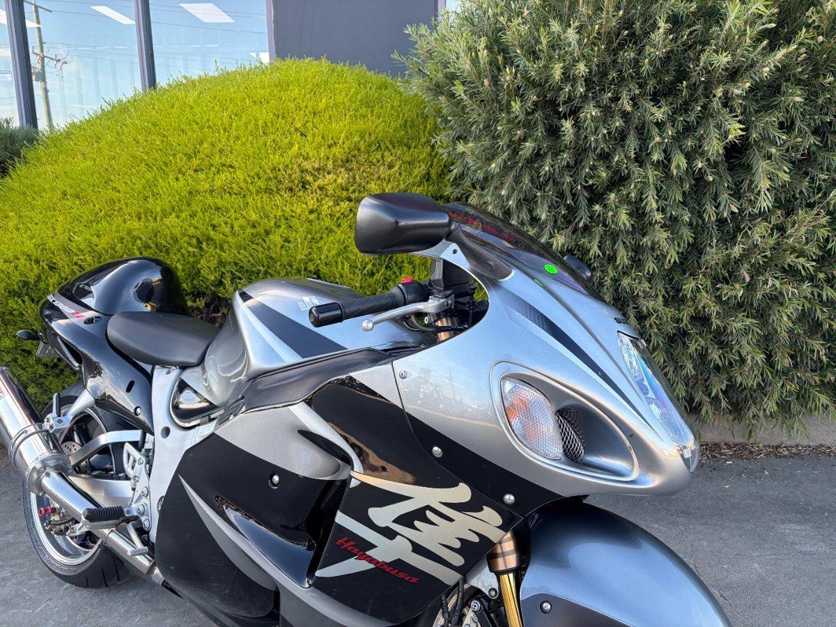2005 SUZUKI GSX1300R (HAYABUSA) ROAD