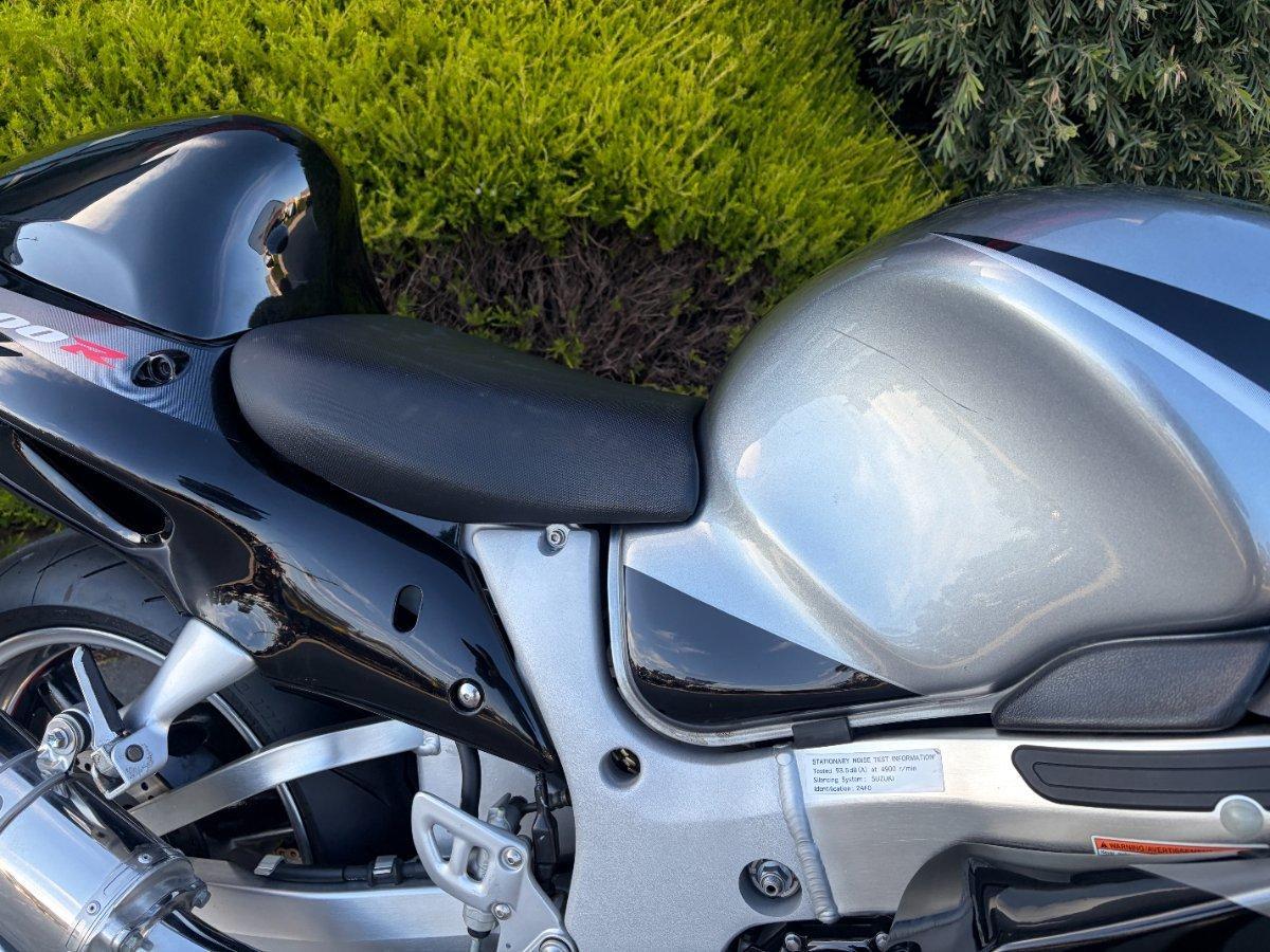 2005 SUZUKI GSX1300R (HAYABUSA) ROAD