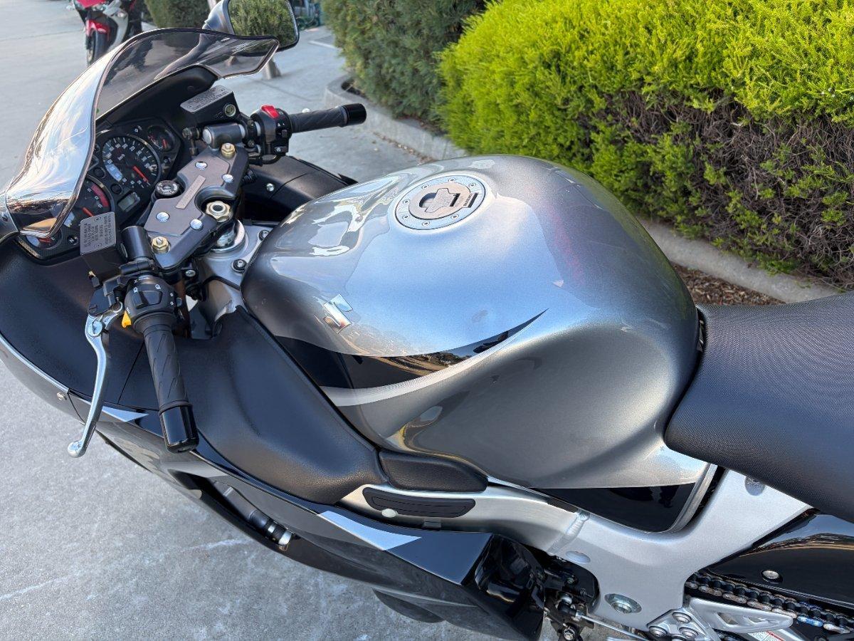 2005 SUZUKI GSX1300R (HAYABUSA) ROAD