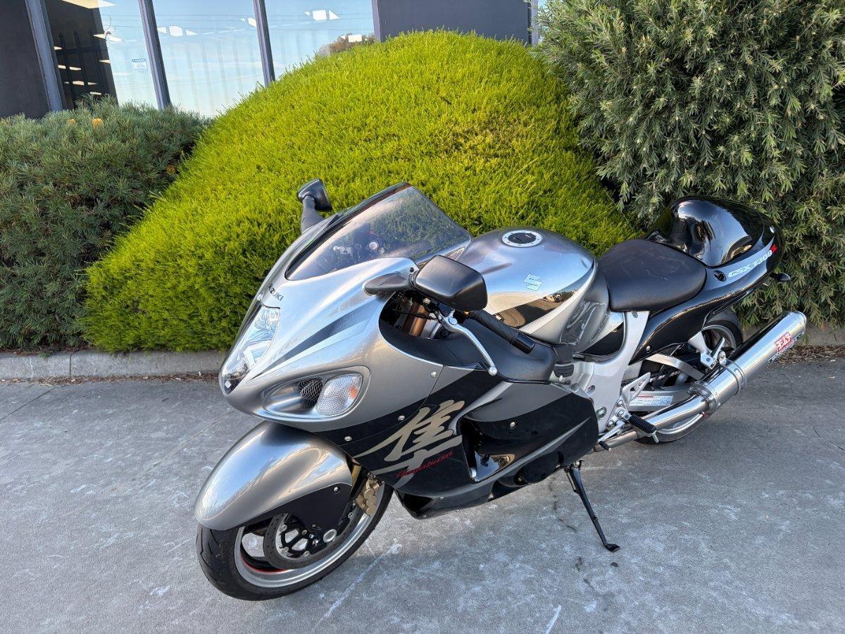 2005 SUZUKI GSX1300R (HAYABUSA) ROAD