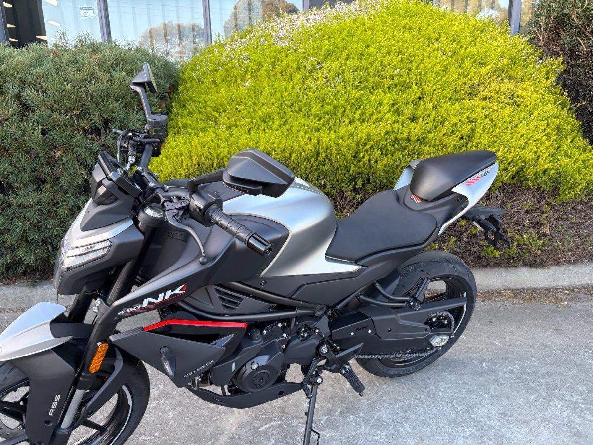 2026 CF MOTO 450 NK ROAD