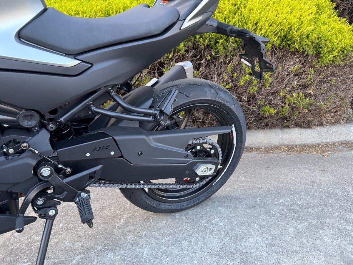 2026 CF MOTO 450 NK ROAD
