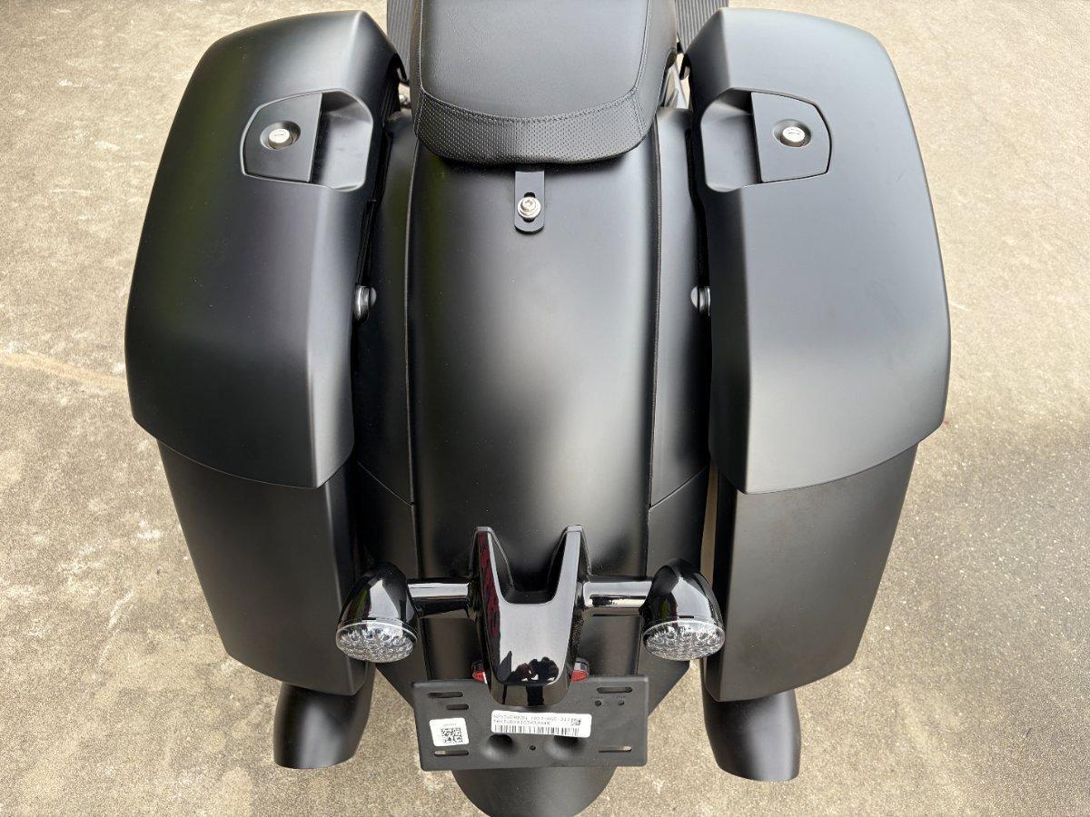 2025 INDIAN SPRINGFIELD DARK HORSE CRUISER