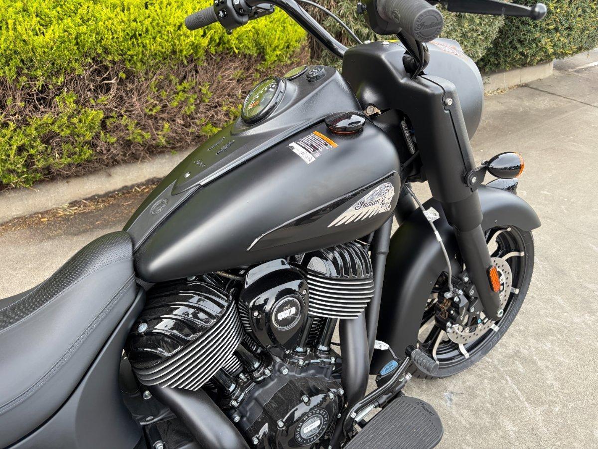 2025 INDIAN SPRINGFIELD DARK HORSE CRUISER