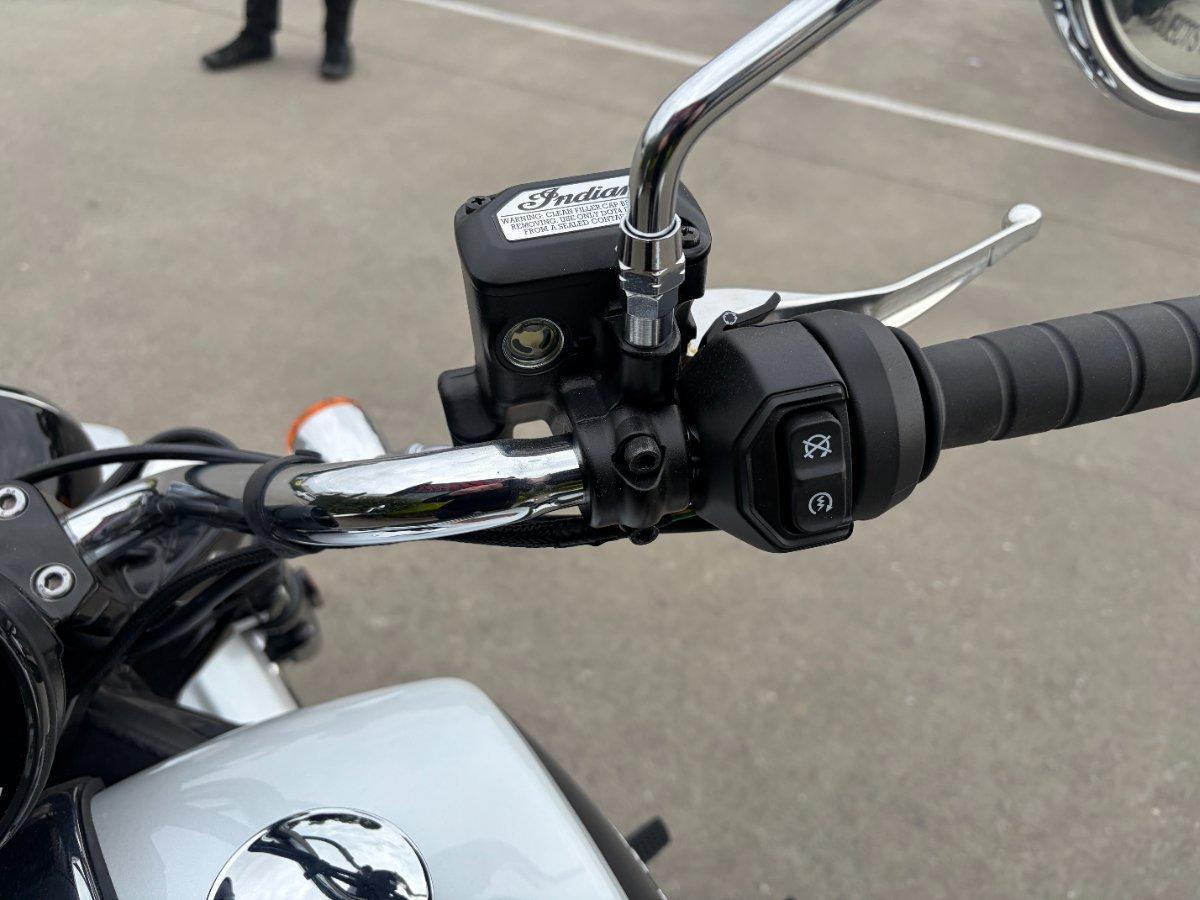 2025 INDIAN SCOUT SPORT CRUISER
