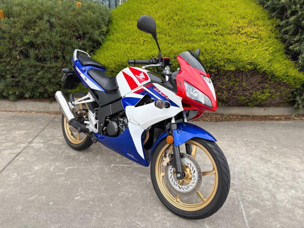 2010 HONDA CBR125R SPORTS