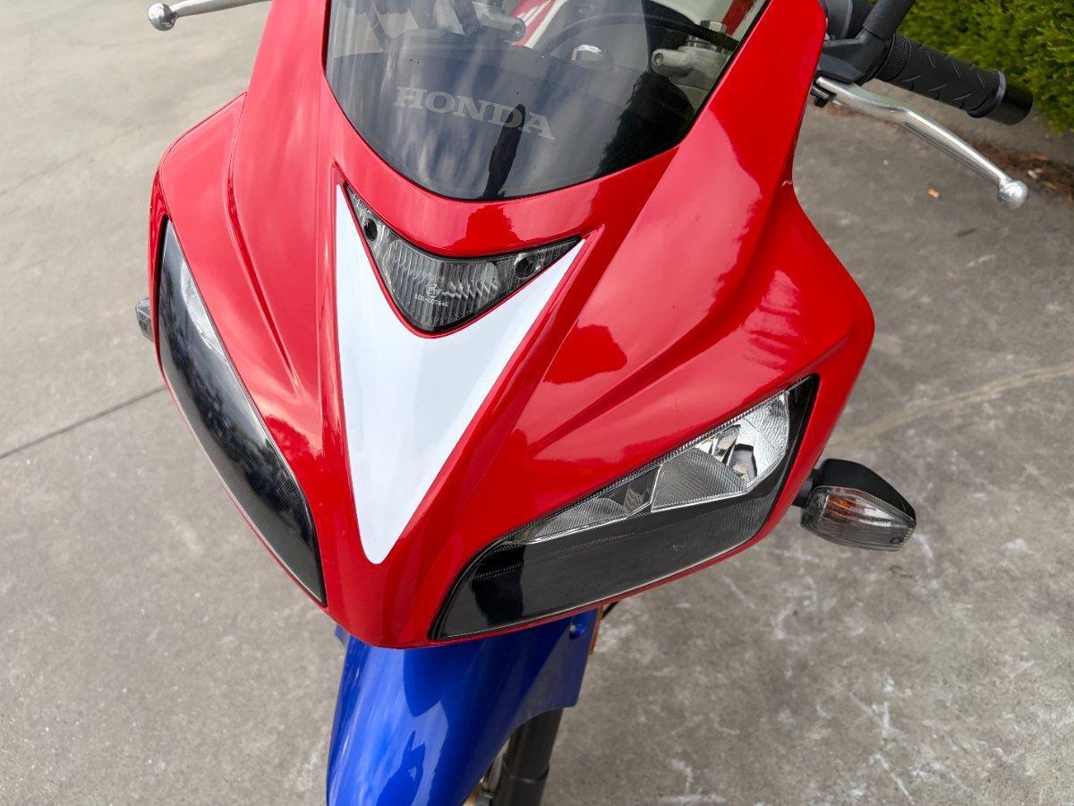 2010 HONDA CBR125R SPORTS
