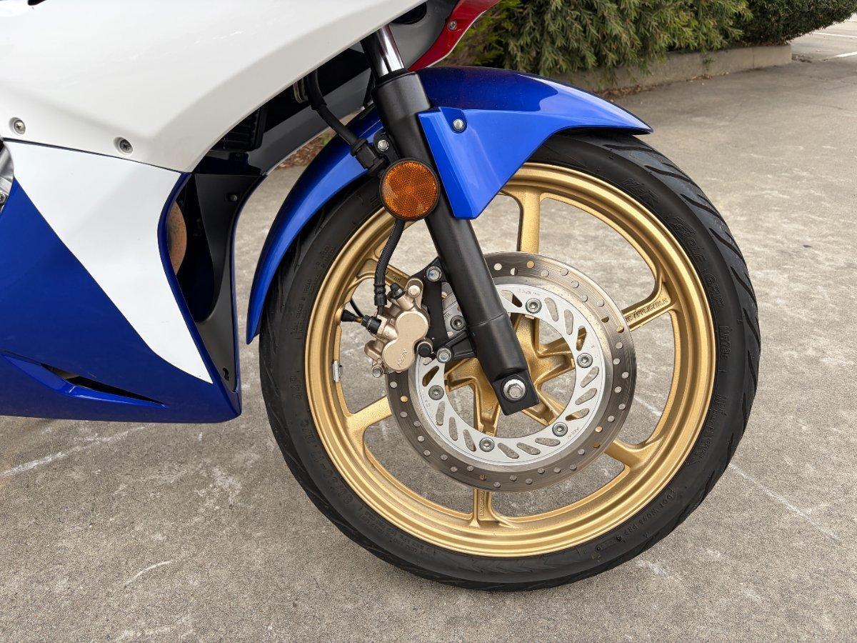 2010 HONDA CBR125R SPORTS