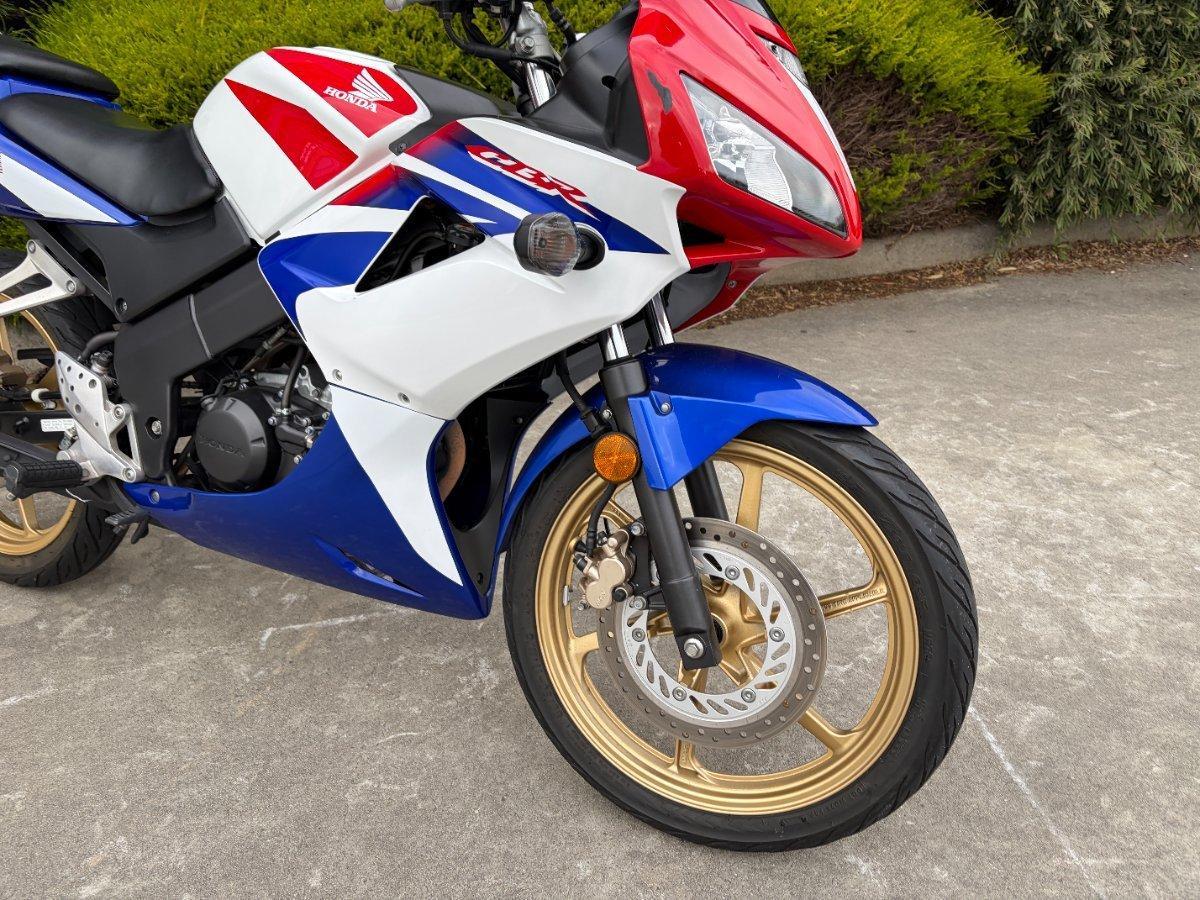 2010 HONDA CBR125R SPORTS