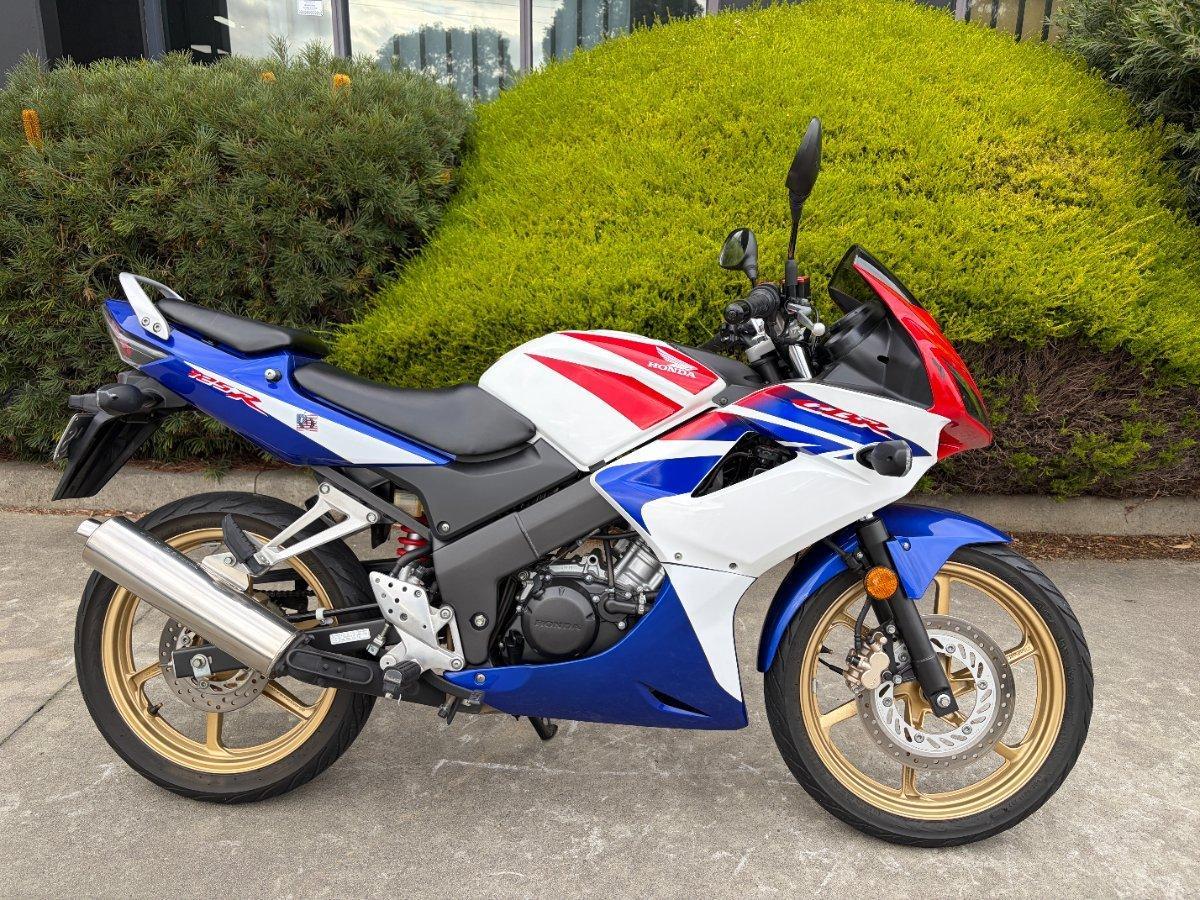 2010 HONDA CBR125R SPORTS