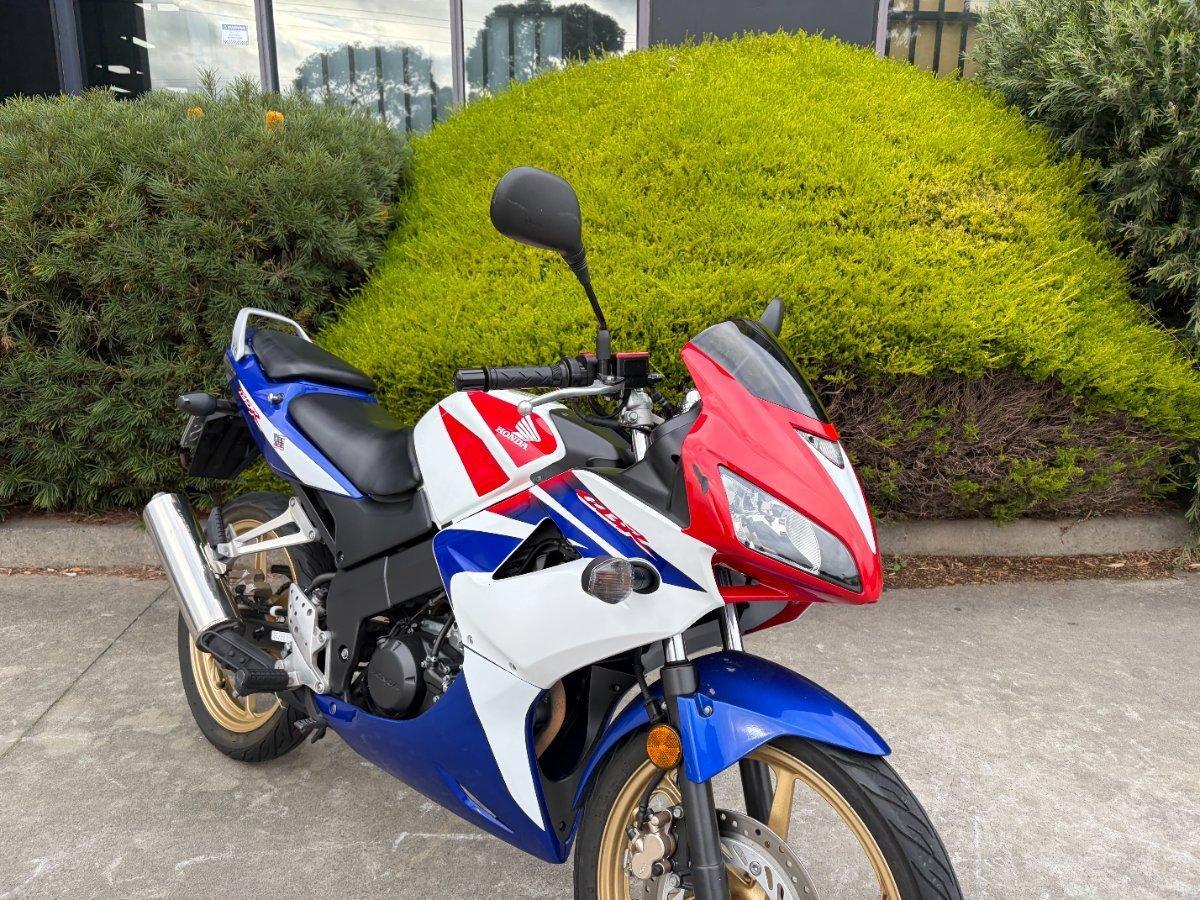 2010 HONDA CBR125R SPORTS