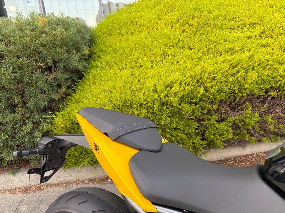 2024 SUZUKI GSX-8R SPORTS