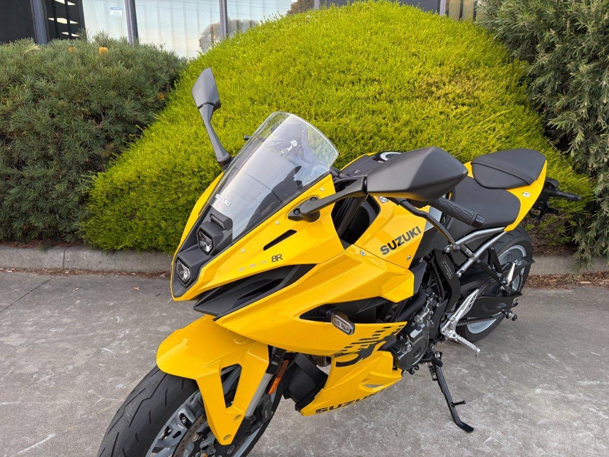 2024 SUZUKI GSX-8R SPORTS