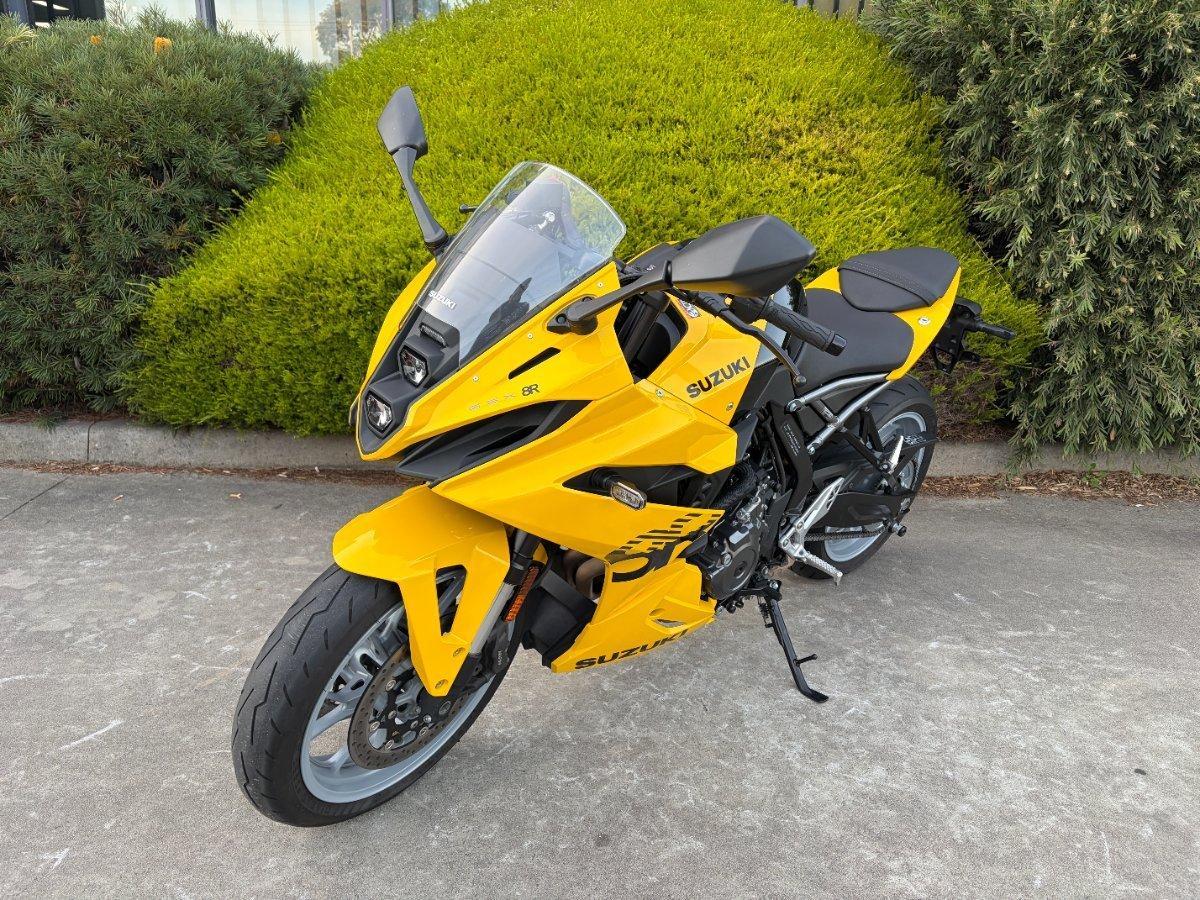 2024 SUZUKI GSX-8R SPORTS