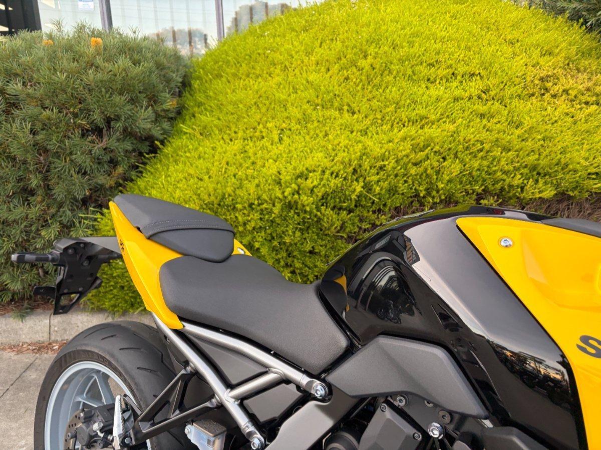 2024 SUZUKI GSX-8R SPORTS