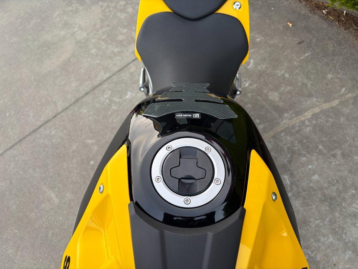 2024 SUZUKI GSX-8R SPORTS
