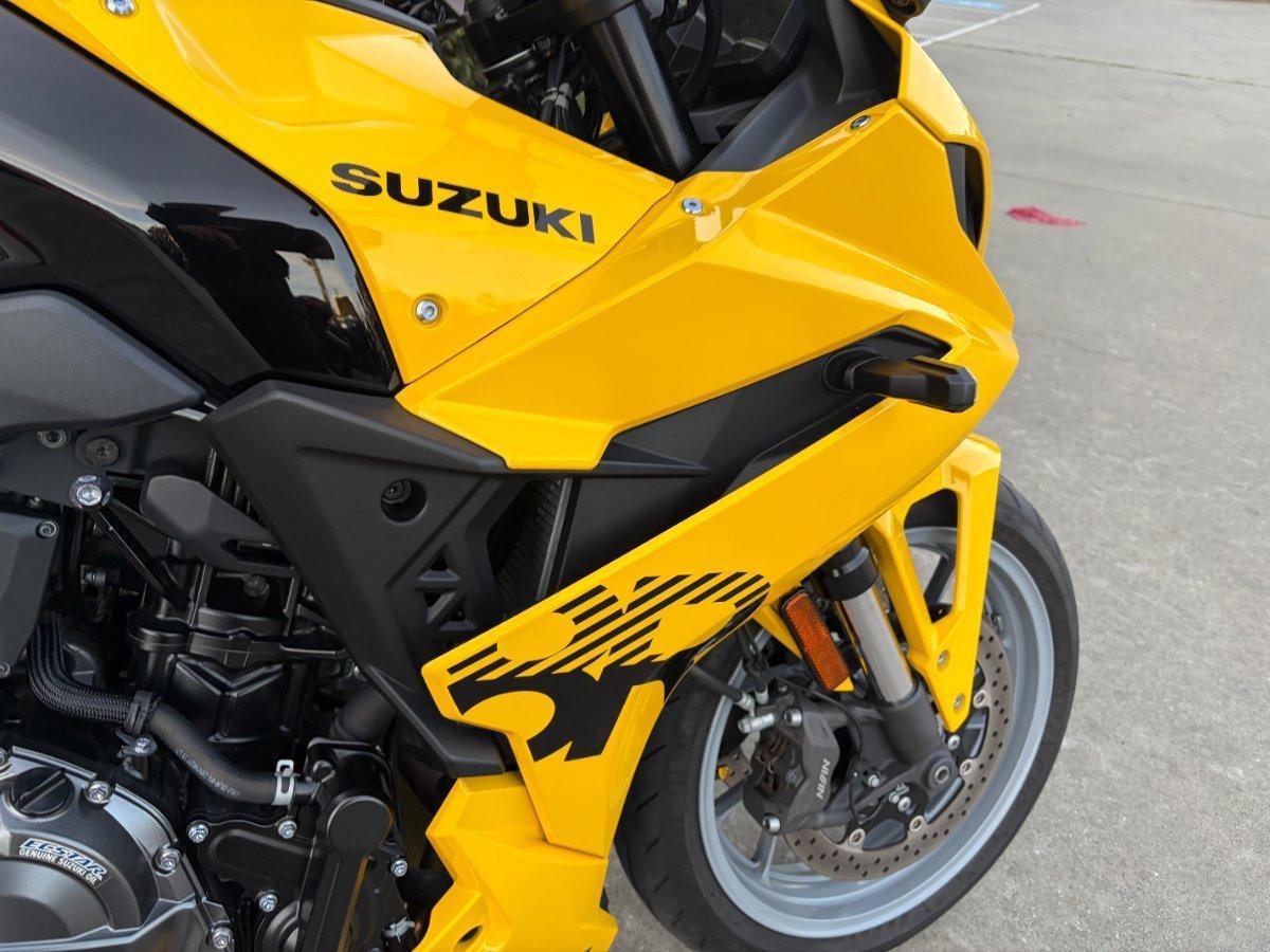 2024 SUZUKI GSX-8R SPORTS