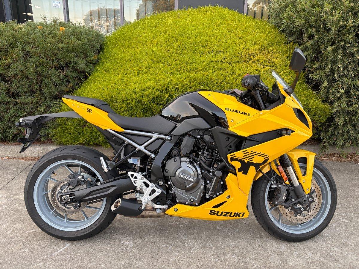 2024 SUZUKI GSX-8R SPORTS