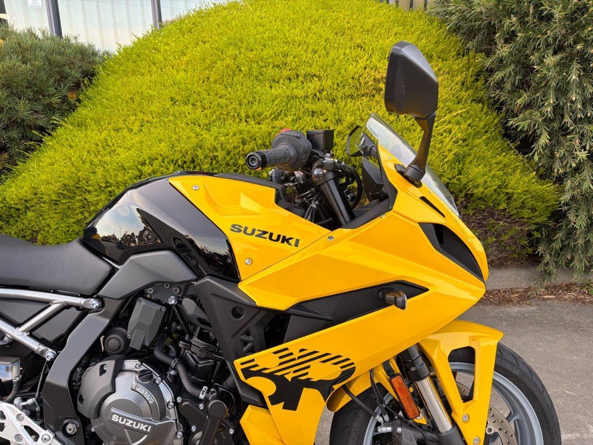 2024 SUZUKI GSX-8R SPORTS