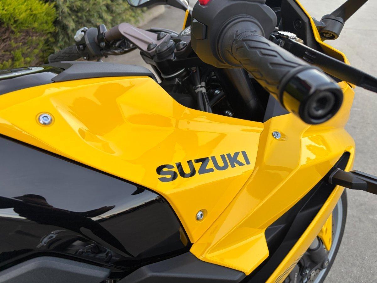 2024 SUZUKI GSX-8R SPORTS