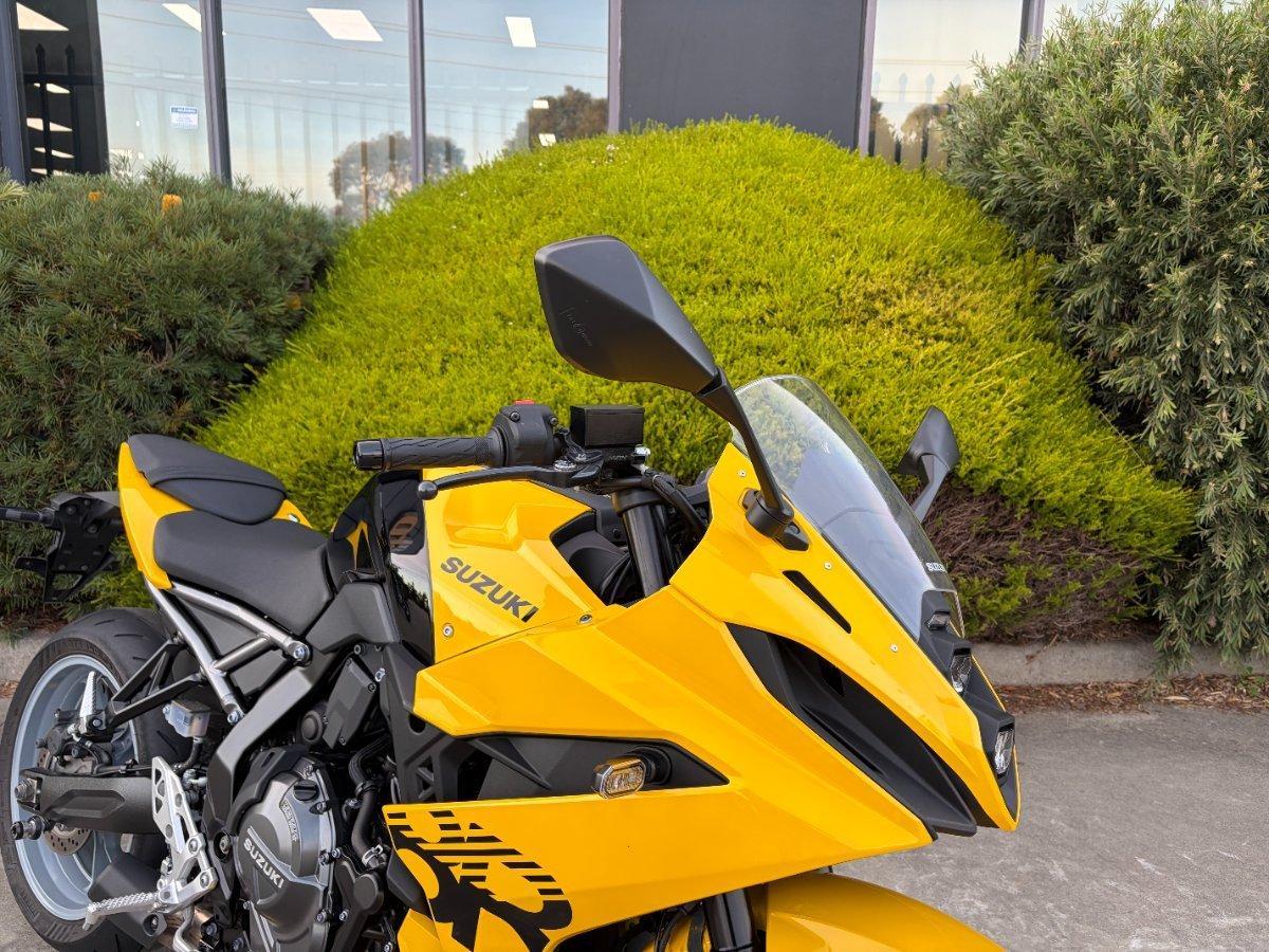 2024 SUZUKI GSX-8R SPORTS