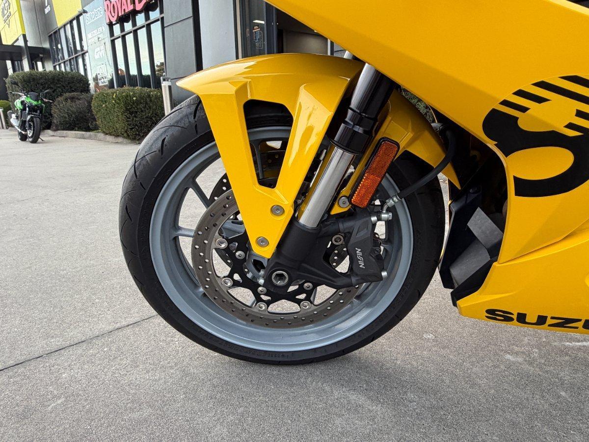2024 SUZUKI GSX-8R SPORTS