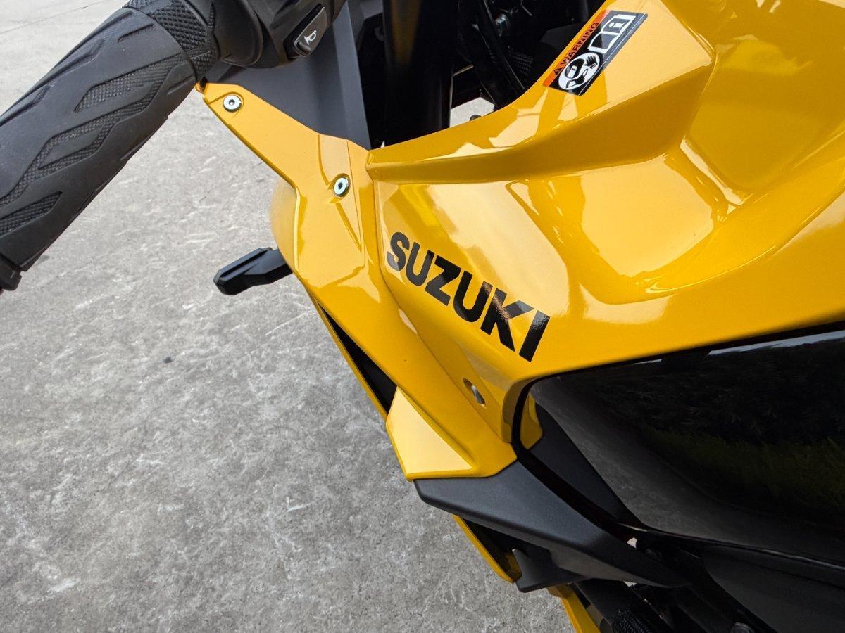 2024 SUZUKI GSX-8R SPORTS