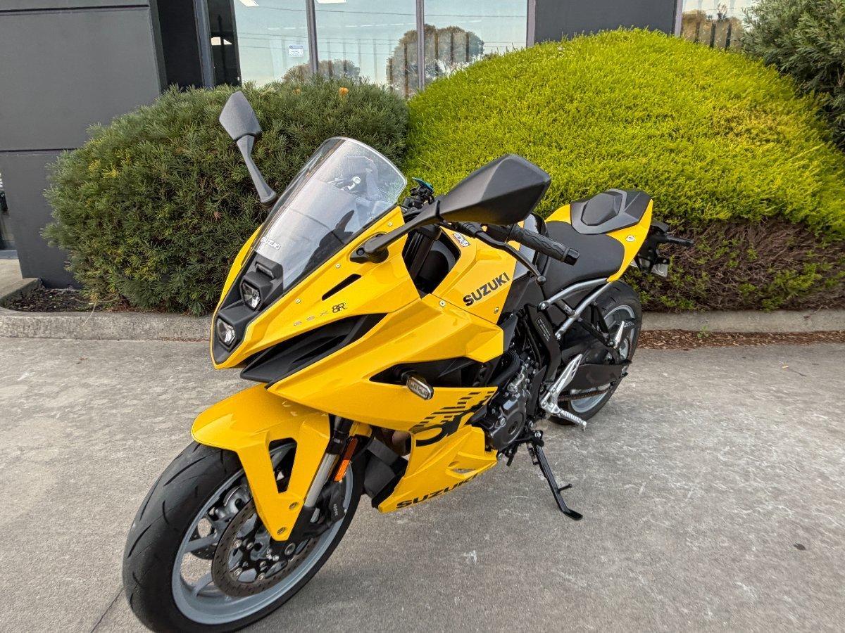 2024 SUZUKI GSX-8R SPORTS