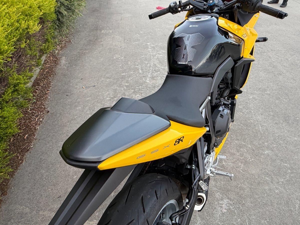 2024 SUZUKI GSX-8R SPORTS