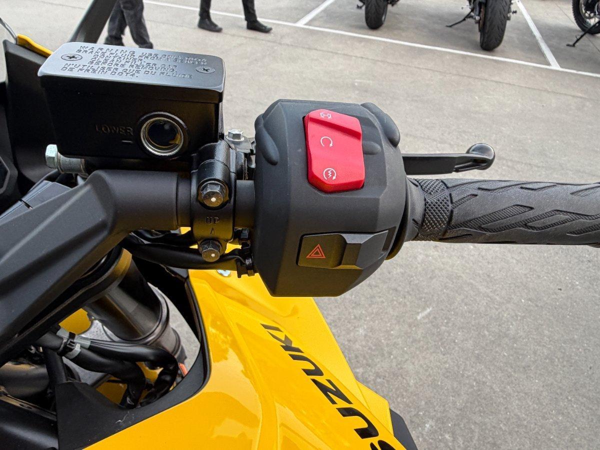 2024 SUZUKI GSX-8R SPORTS