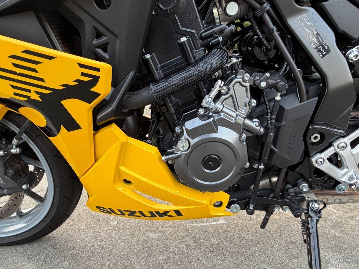 2024 SUZUKI GSX-8R SPORTS