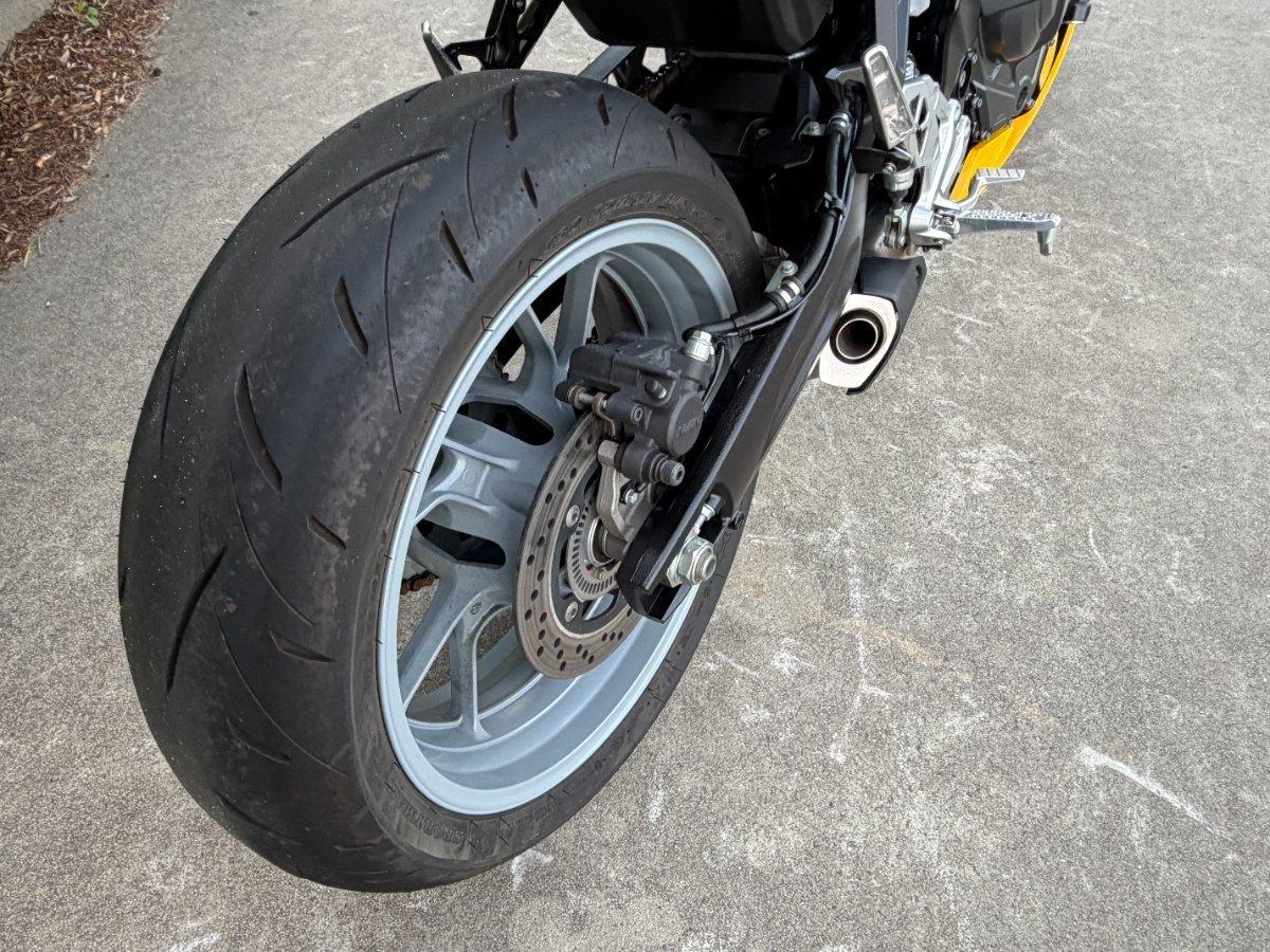 2024 SUZUKI GSX-8R SPORTS